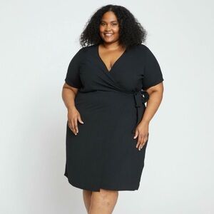 Universal Standard Twilight Crinkle Crepe Wrap Dress – Black Plus Size Size 4XL